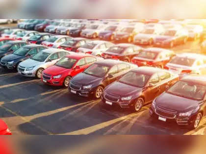 Indian passenger vehicle industry engages numerous social media influencers to accelerate sales