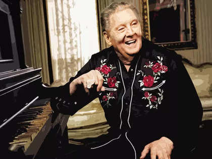 Jerry Lee Lewis: American singer-pianist Jerry Lee Lewis alive after being  falsely reported to be dead - The Economic Times