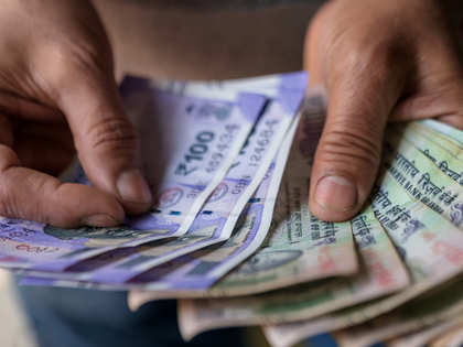 Parliamentary panel asks FCI to recover Rs 105.40 crore pending dues from 3 PSUs