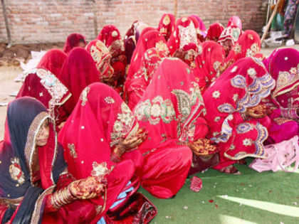 Post-riots, 160 couples tie knot in mass wedding in Muzaffarnagar