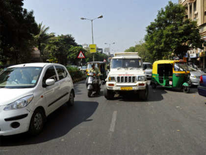 Bangalore inches closer to Delhi in vehicle density