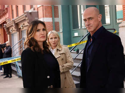 What Time Is 'Law & Order,' Law & Order: SVU,' and Law & Order: Organized  Crime' on Tonight? How To Watch The New Seasons