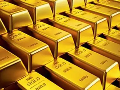 gold-breaks-2700-barrier-for-first-time-on-safe-haven-demand.jpg