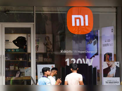 India seeks to oust Chinese smartphone firms from sub-Rs 12,000 phone market