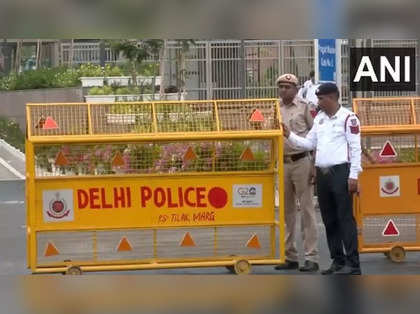 4 lakh weddings in Delhi! Police issues advisory amid traffic chaos. Here are the dates when heavy traffic is expected