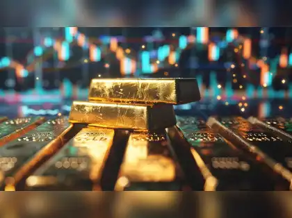 Gold falls to one-month low as trade optimism spurs risk appetite