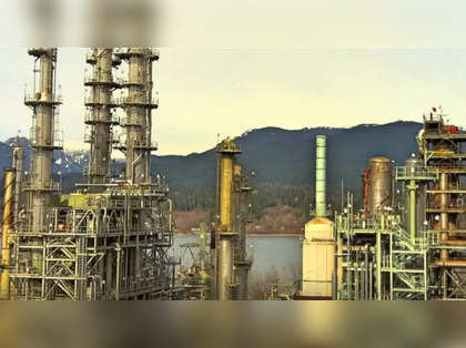 Hope builds up for the world's biggest oil refinery coming up in India
