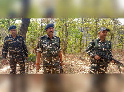 Maoist-hit areas of Singhbhum to witness voting for first-time; polling teams to be air dropped