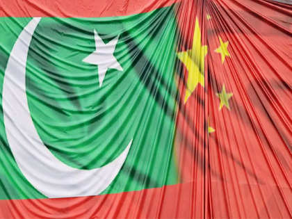 Cash-strapped Pakistan seeks $2 billion loan from China