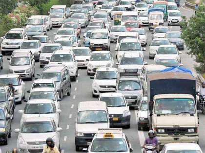 Delhi government launches carpool app ahead of odd-even plan