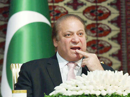 Pakistan PM Nawaz Sharif consults military-civil leaders on security
