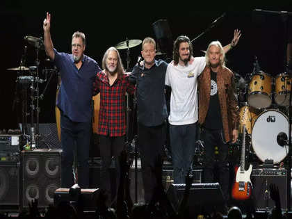 Eagles Final Tour 2025: Unforgettable Farewell Show!