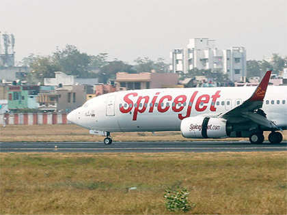 Two more senior executives exit SpiceJet
