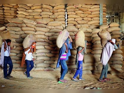 India's wheat curbs insufficient; traders demand stock release