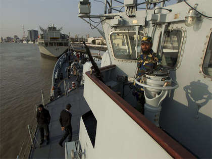 Two Pakistan naval ships arrive in Shanghai for joint exercises with China