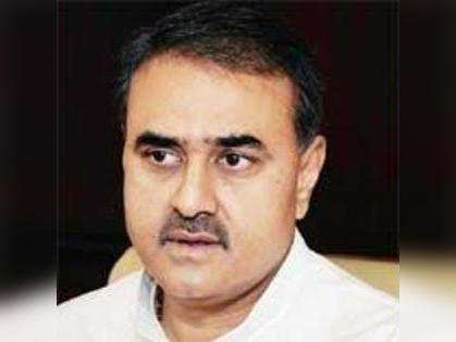 Praful Patel hints at import duty concessions on luxury cars from EU