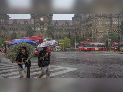 Rains hit parts of Mumbai and other regions of Maharashtra. Check visuals here