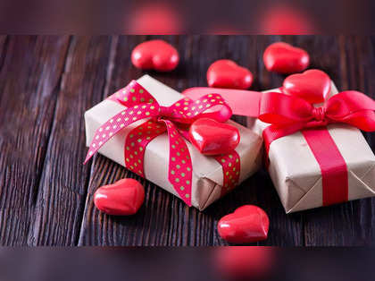 First Valentines Presents For Boyfriend 2024 | www.westernfg.com