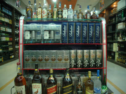 Government mulling transfer of Re 1 Delhi liquor cess to wholesalers