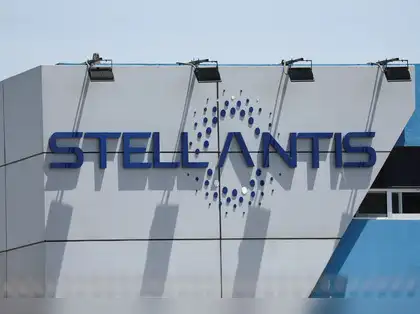 Fearing China's small car rivals, Stellantis, Renault lobby EU for fewer rules