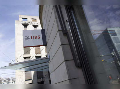 UBS tells employees: Don't divulge business secrets to your Credit Suisse colleagues