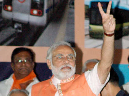 Narendra Modi hits back at Ahmed Patel; says dynasty produces 'sultans'