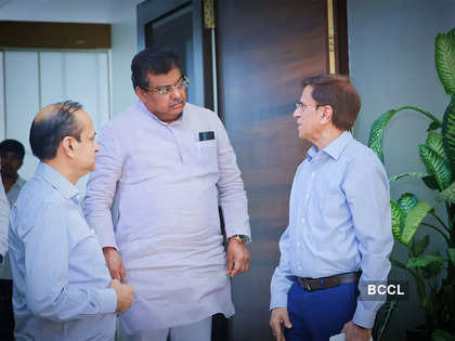 Karnataka: Industries Minister MB Patil signs up with Suzlon & Renaissance to get Rs 36,000 cr investment to Vijayapura district