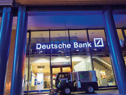 Deutsche Bank charged over Paschi accounts in fresh legal blow