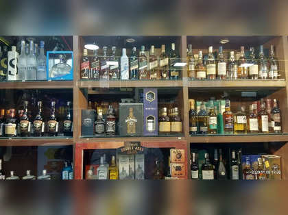 Manipur partially lifts prohibition of liquor in state