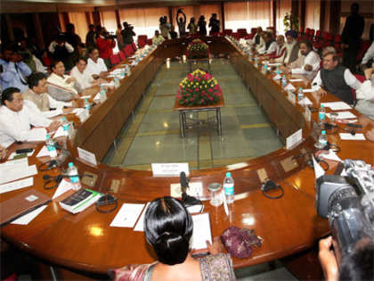 Logjam on FDI issue in Par: Govt holds all-party meet