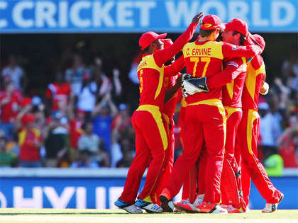 World Cup 2015: Pakistan restricted to 235/7 by Zimbabwe