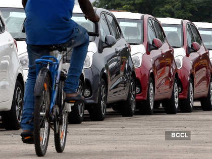 Chennai auto companies keep workers close to units; lodge them in halls, colleges