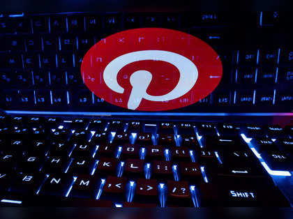 Pinterest's ad woes hurt revenue growth, shares slump
