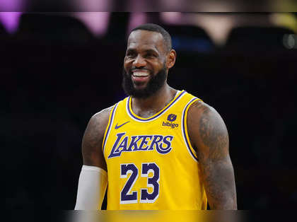 https://img.etimg.com/thumb/width-420,height-315,imgsize-95324,resizemode-75,msid-108739044/news/international/us/los-angeles-lakers-vs-indiana-pacers-nba-live-streaming-start-time-where-and-how-to-watch.jpg