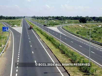 India's highways infra to match US by 2024: Gadkari