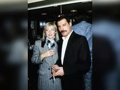 Freddie Mercury Y Mary Austin
