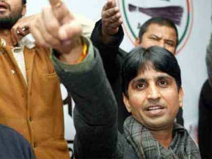 AAP's Kumar Vishwas booked for making 'inflammatory remarks'