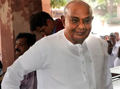 Contempt plea against former Prime Minister HD Deve Gowda for 