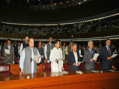 Nawaz Sharif formally elected Pakistan's Prime Minister