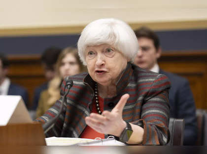 Yellen says global economy remains resilient, lauds US as growth driver