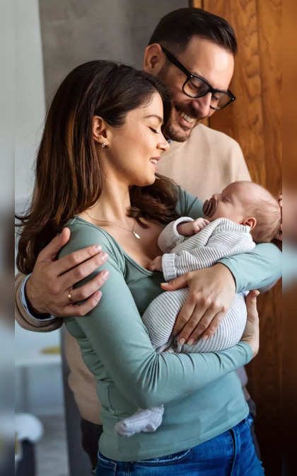Dos and don'ts while holding a newborn baby