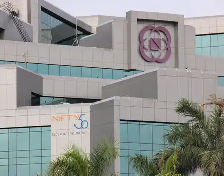 Bremain vote may lift Nifty50 beyond 8,400, Brexit will take it below 8,000