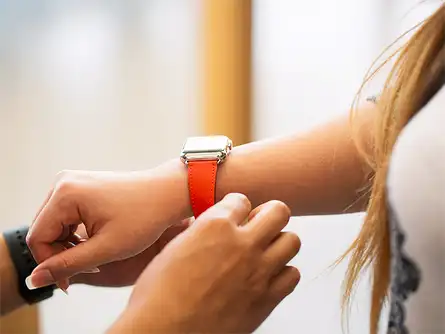 #AppleWatch series 2 is swim-proof! It uses the speaker as a sonic water impeller to push the water out after a swim.#AppleEvent