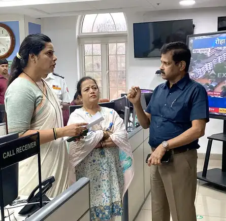 Mumbai Rains Live: Mayor reviews preparedness, urges caution as IMD issues red alert