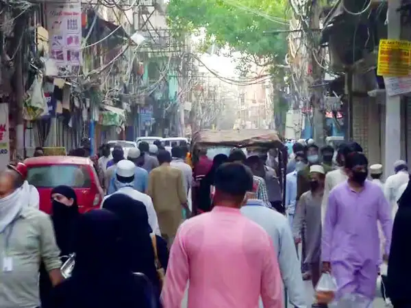 chandni chowk watch market