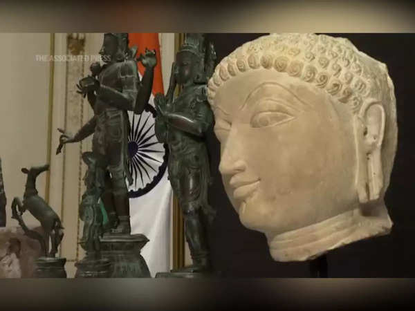 Sask. art gallery reviewing 2,000 pieces following return of stolen Indian  statue
