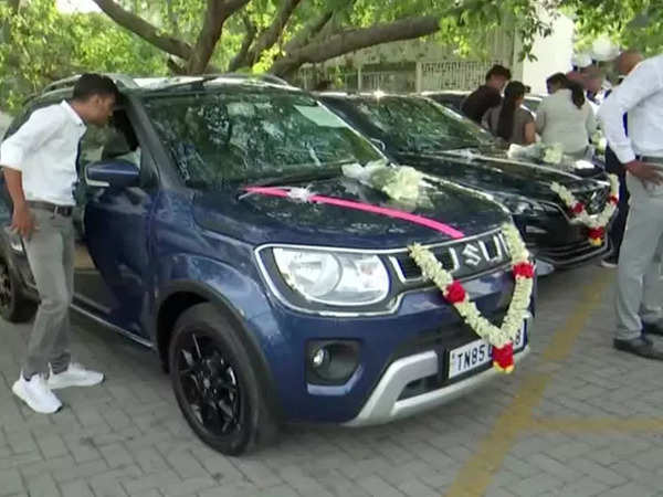 watch chennai based firm ideas2it gifts cars to its 100 employees for their contributions to company