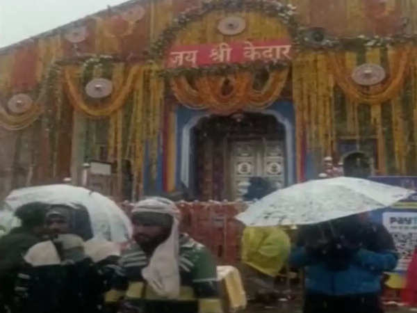 Uttarakhand CM Dhami offers prayers at Kedarnath Dham, inspects  re-development work - TheDailyGuardian