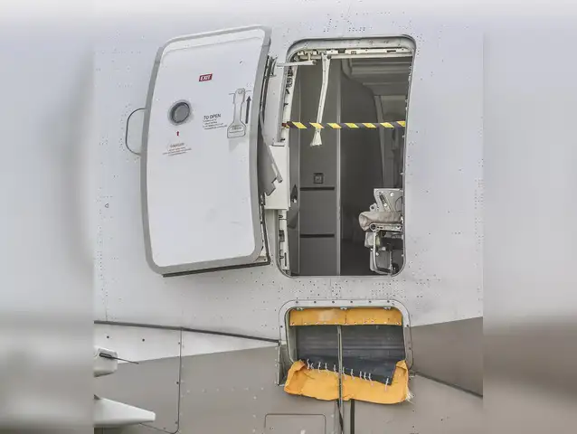 Can an airplane door be opened mid flight - Travelbyaina.net