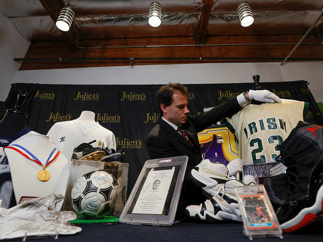 Michael Jordan's college jersey fetches $1.38 million at auction